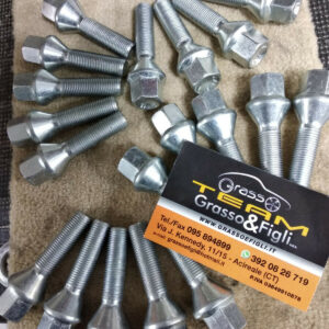 Bullone Ruota Conico per Cerchi in Lega misura 12x1,25 Lunghezza 40 mm Chiave 17 Acciaio 10.9 ( testa bulloni ) xb61