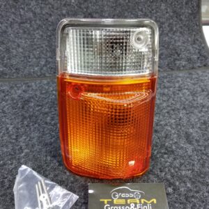 Fanalino Freccia e Luce di Posizione Anteriore Sinistro Nissan Patrol GR Y60 dal 1995 > GR49033